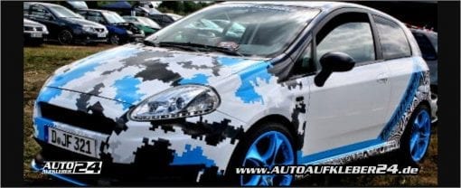 camouflage pixel design car wrap